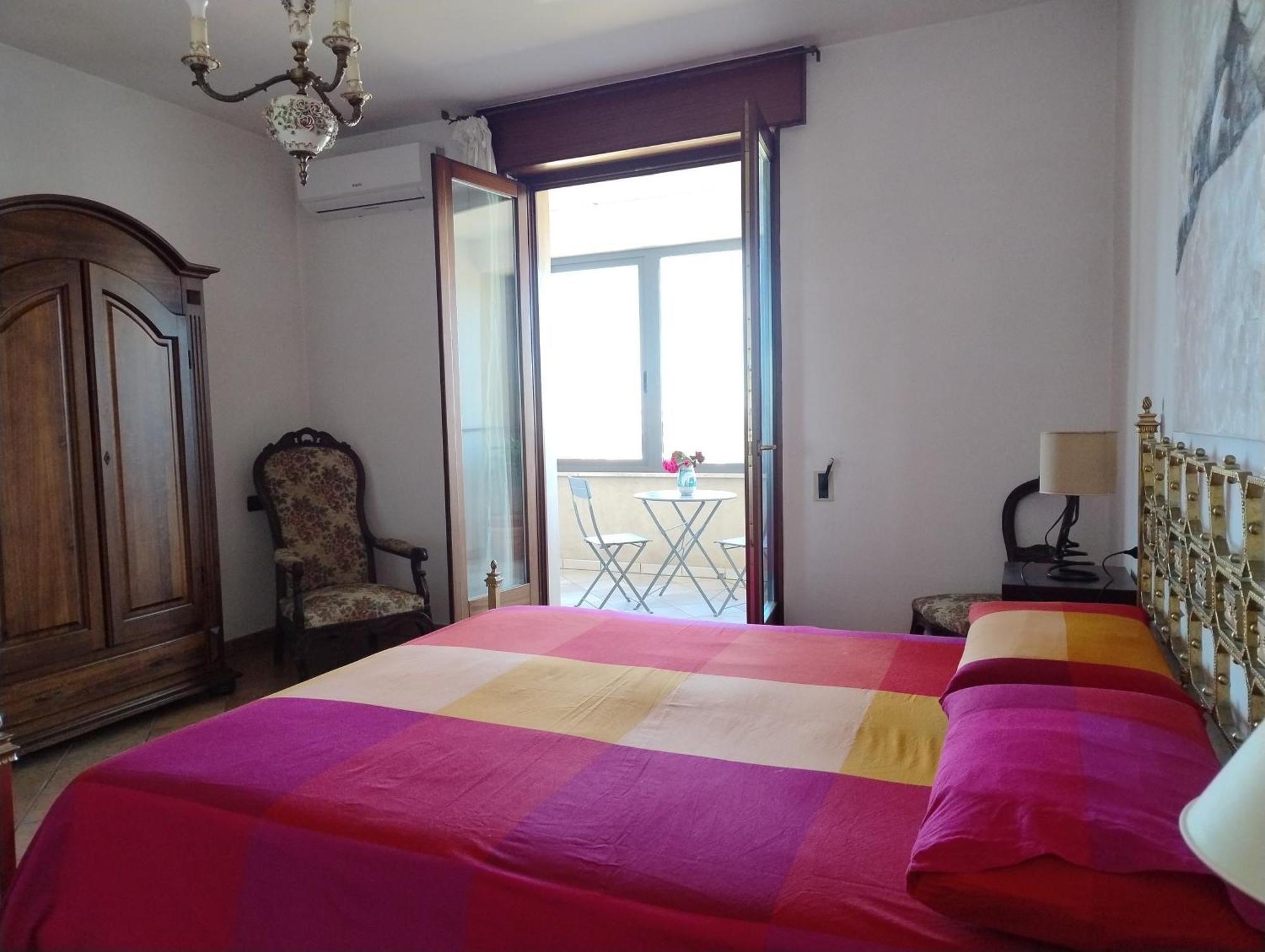 קרוביניו Favolosa Casa Con Terrazza, Idromassaggio, Cortile E Garage Auto מראה חיצוני תמונה